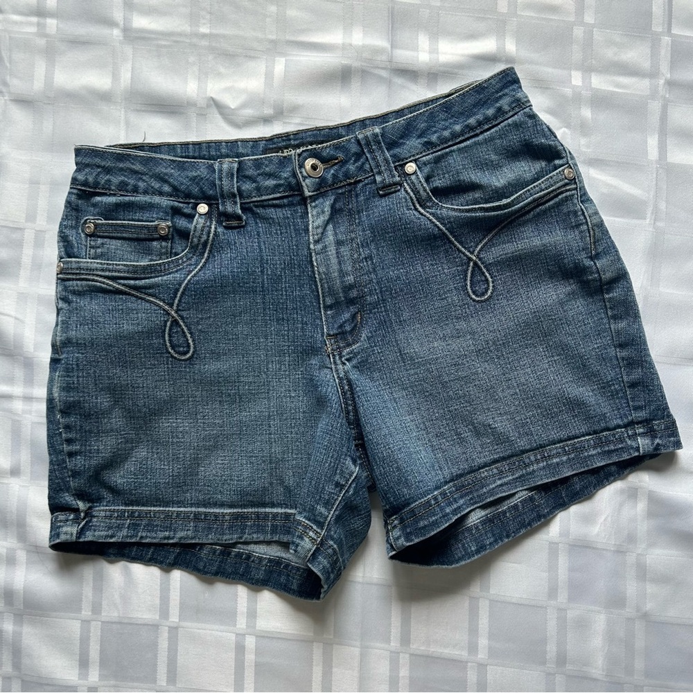Urban Star Vintage Blue Denim Shorts with Unique Embroidered Pockets